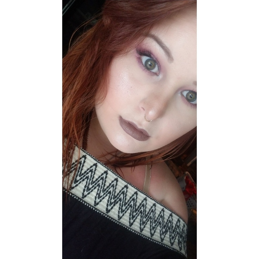 Meet your Posher, Carrie